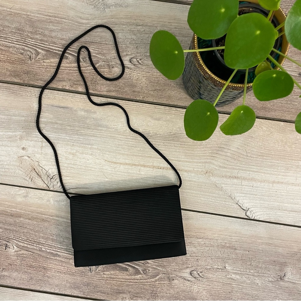 Vintage Satin‎ Bag Ribbed Black Crossbody Clutch Classic Cocktail - Picture 10 of 10